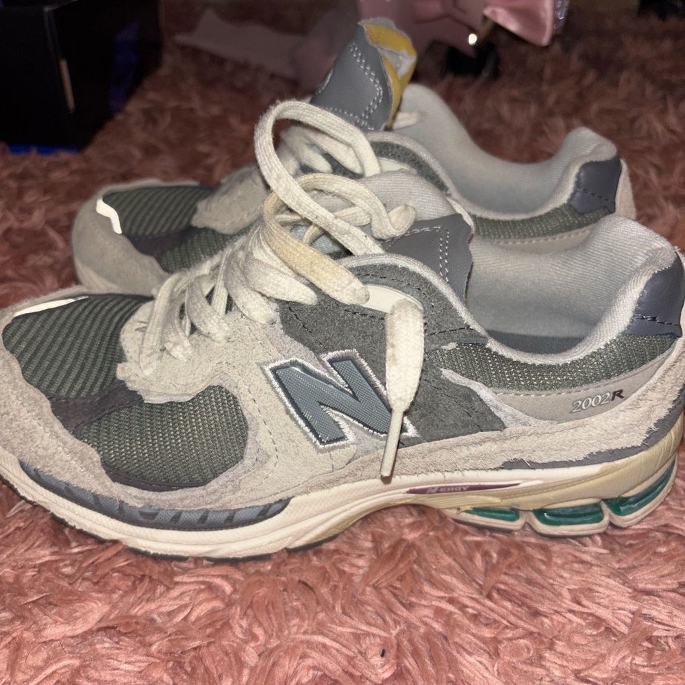 New Balance Gray and Yellow Sneakers